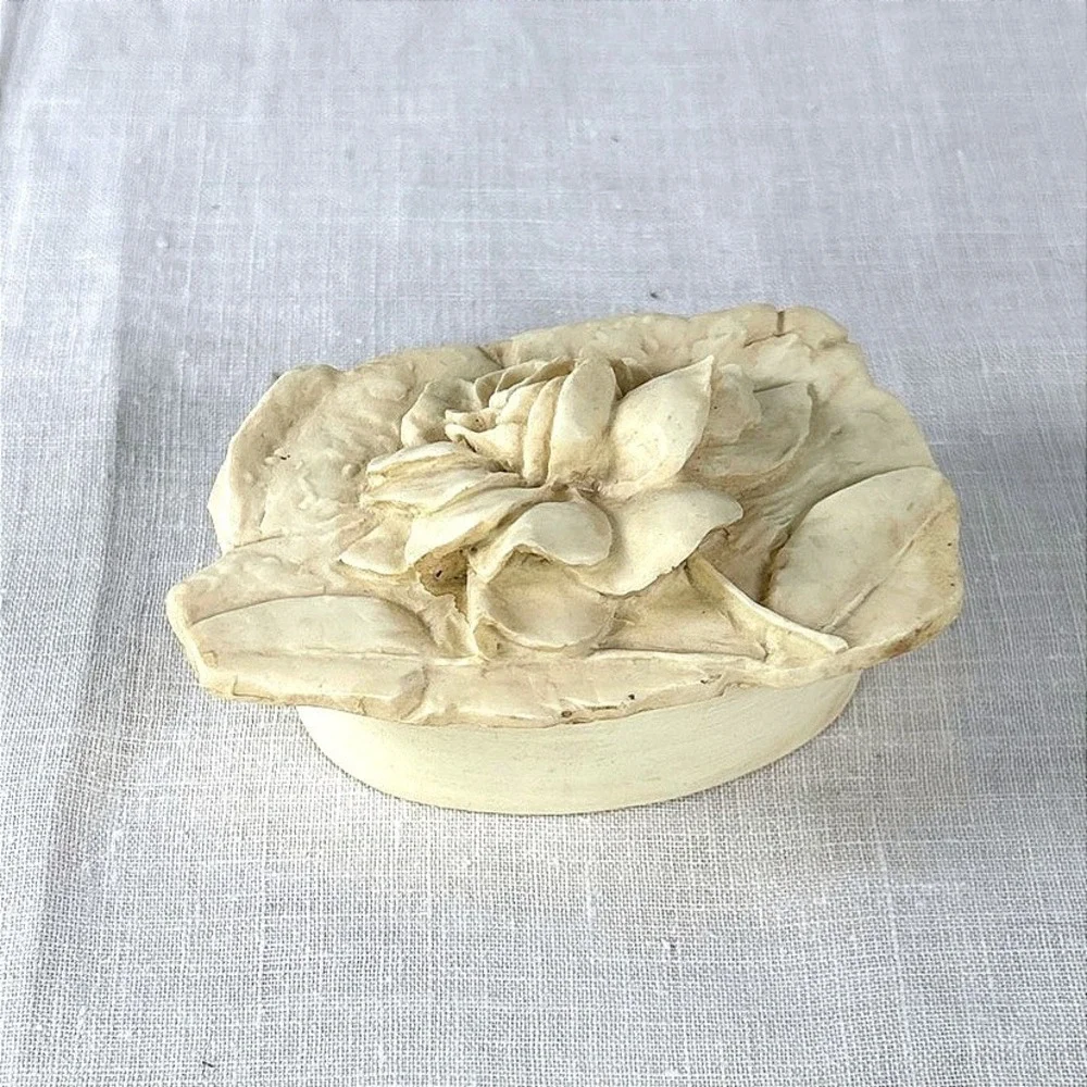 Hen-Feathers Hand-Cast Rose Trinket‎ Box Cream Resin Floral Jewelry Keepsake